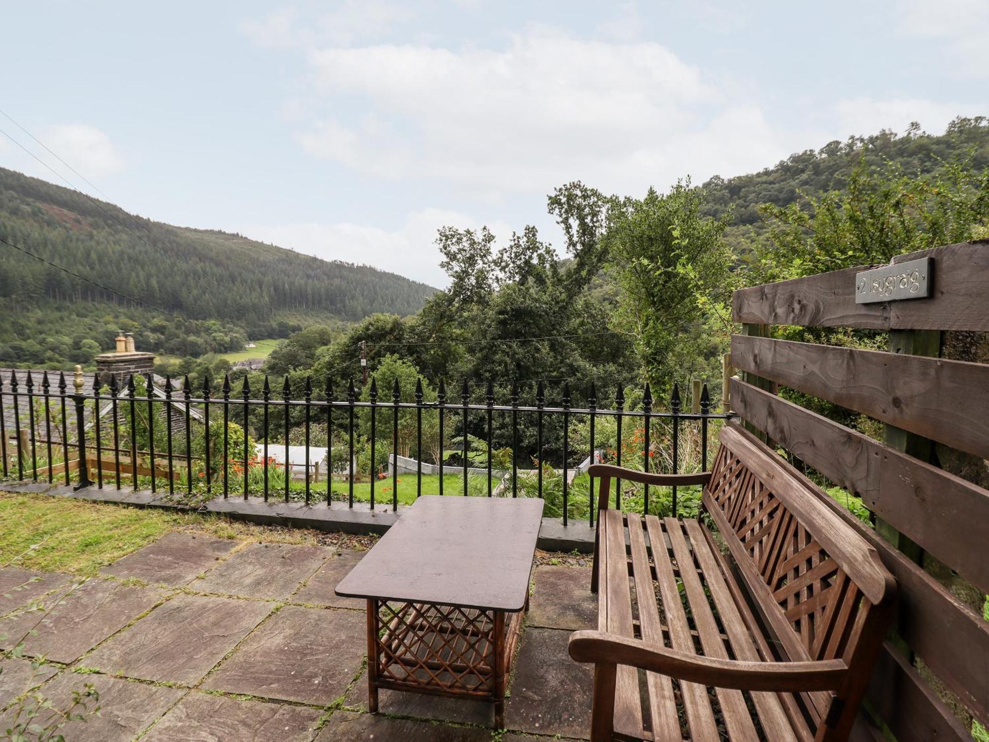 2 Isygraig Apartment Corris Exterior photo