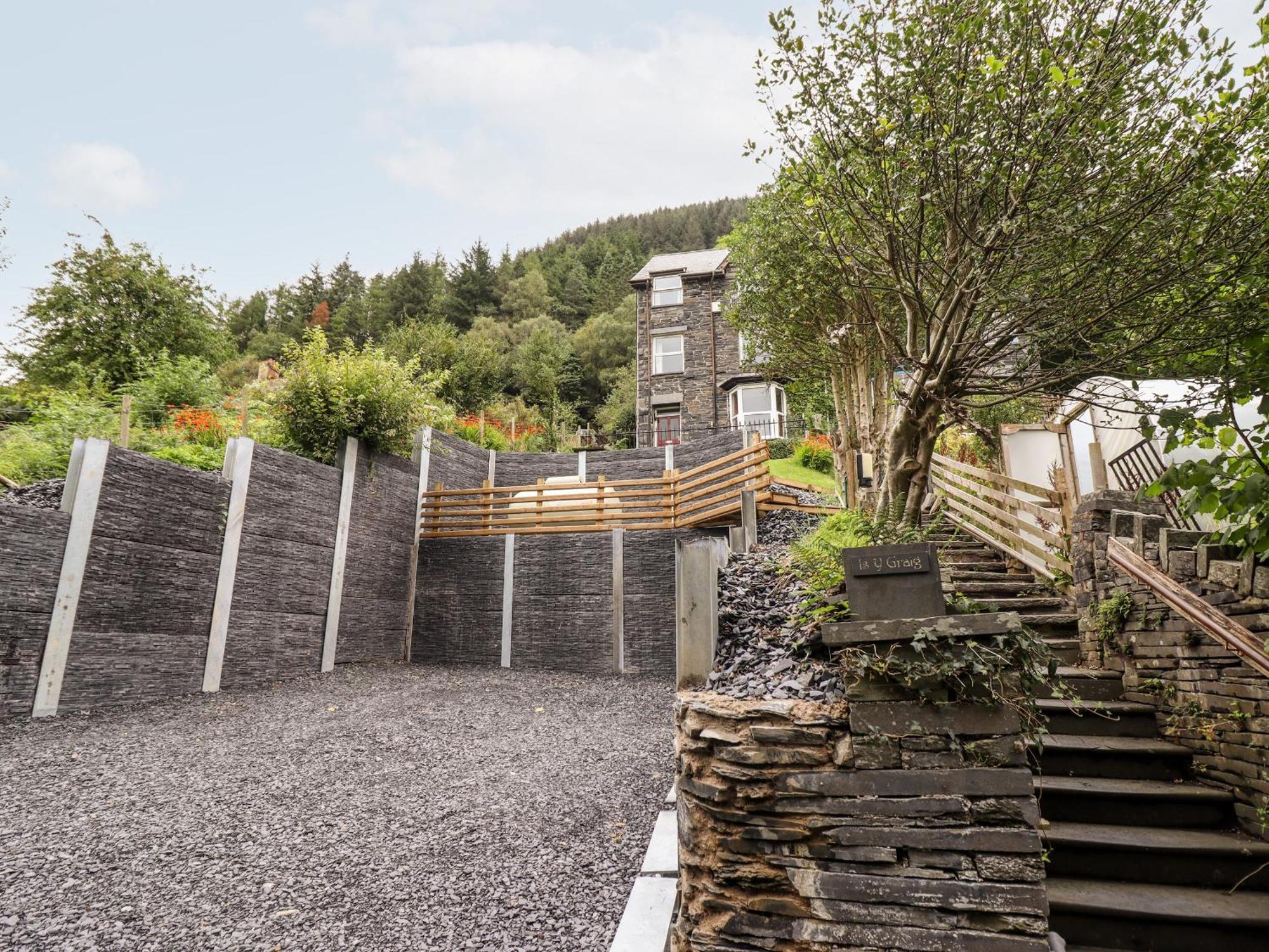 2 Isygraig Apartment Corris Exterior photo